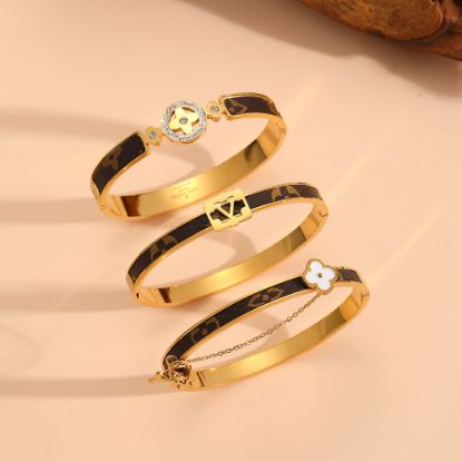 Picture of Titanium-steel micro-pave flower hollow-out lightweight luxury bracelet