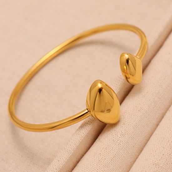 Picture of 18K gold plated triangle hollow flex Luxurious bangle