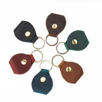 Picture of Cowhide Organizer Keychain  –  Clip & Ring Included